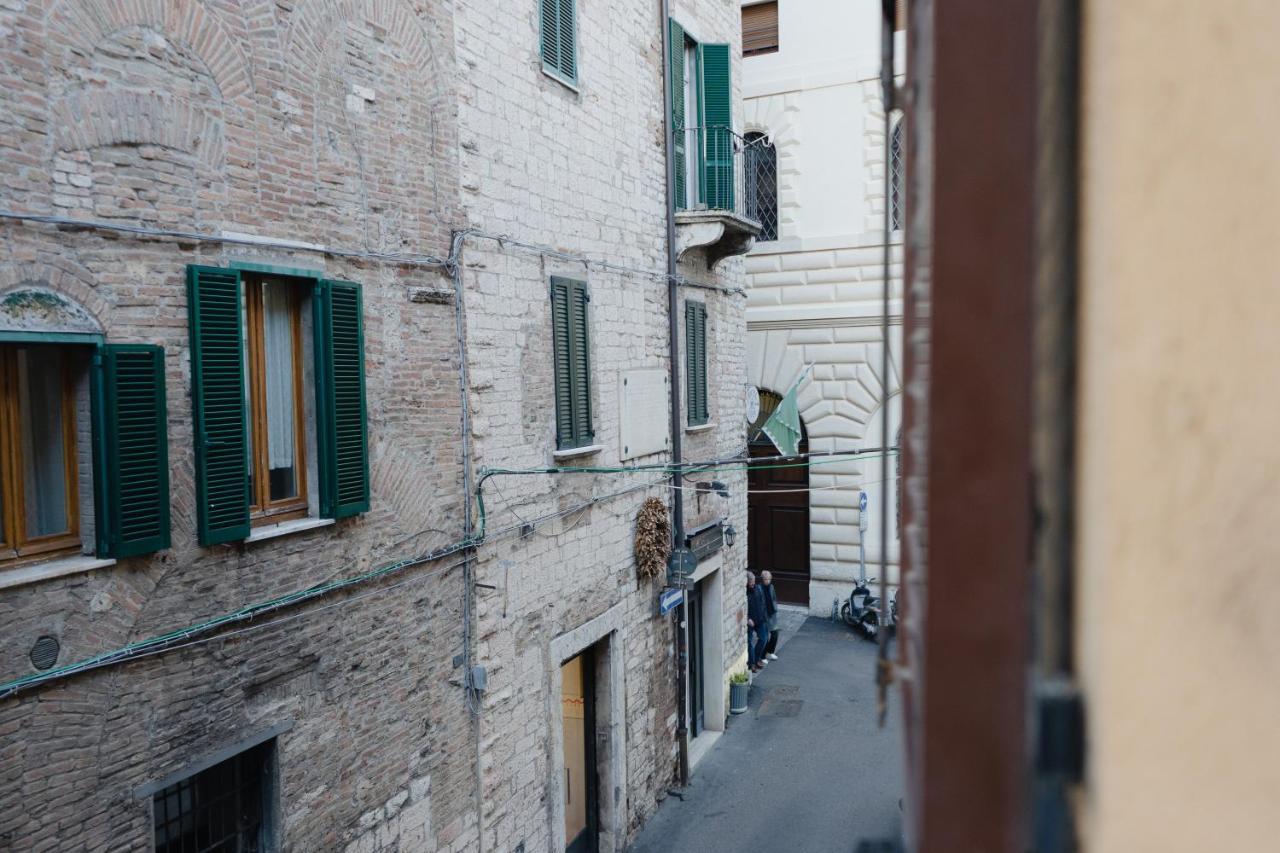 Exclusive Apartment In Piazza Italia In Perugia Exterior photo