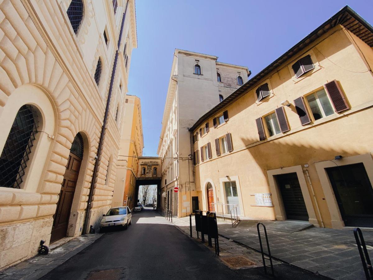 Exclusive Apartment In Piazza Italia In Perugia Exterior photo